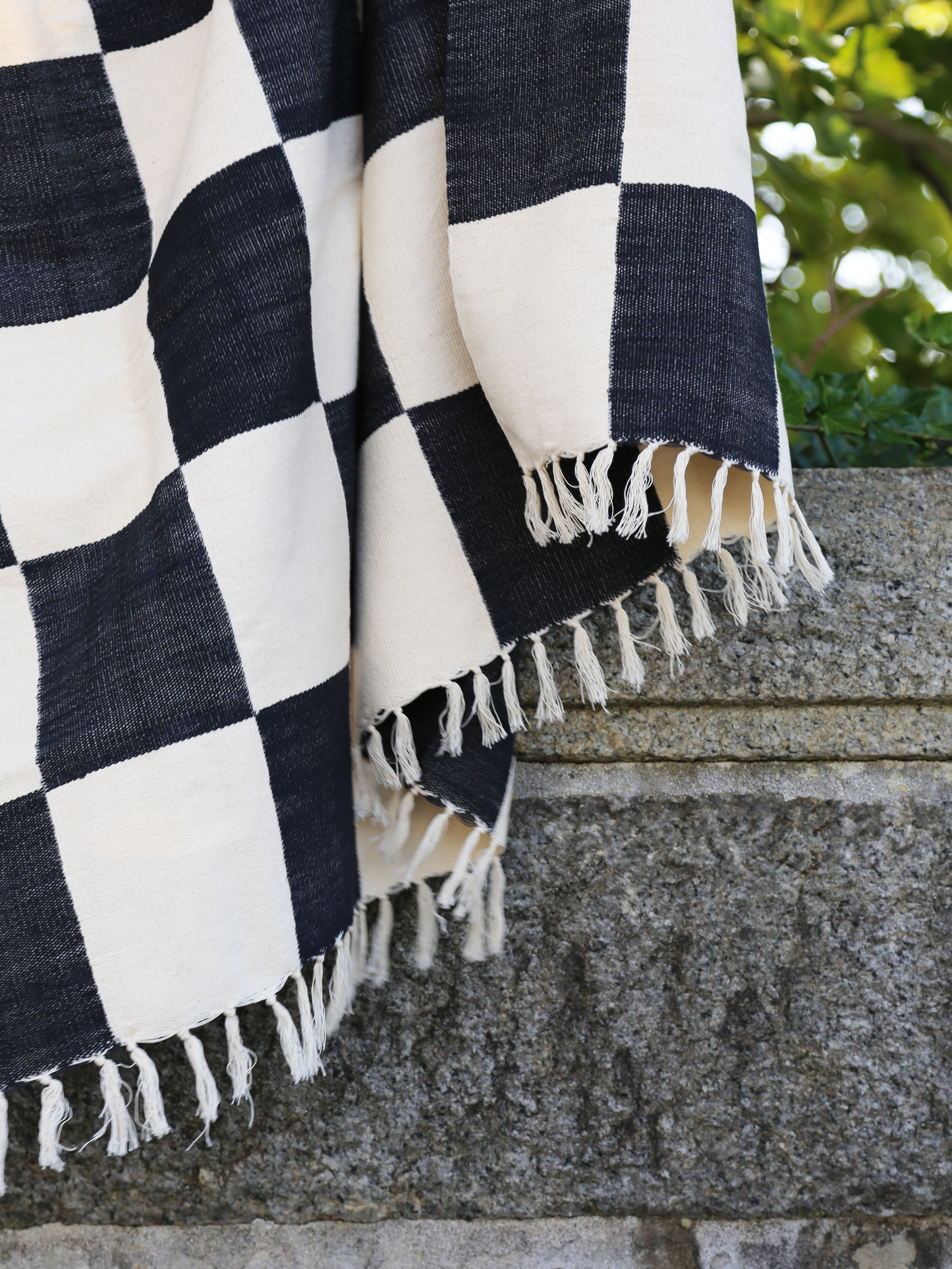 KORHOGO Medium Blanket/ Black Checker