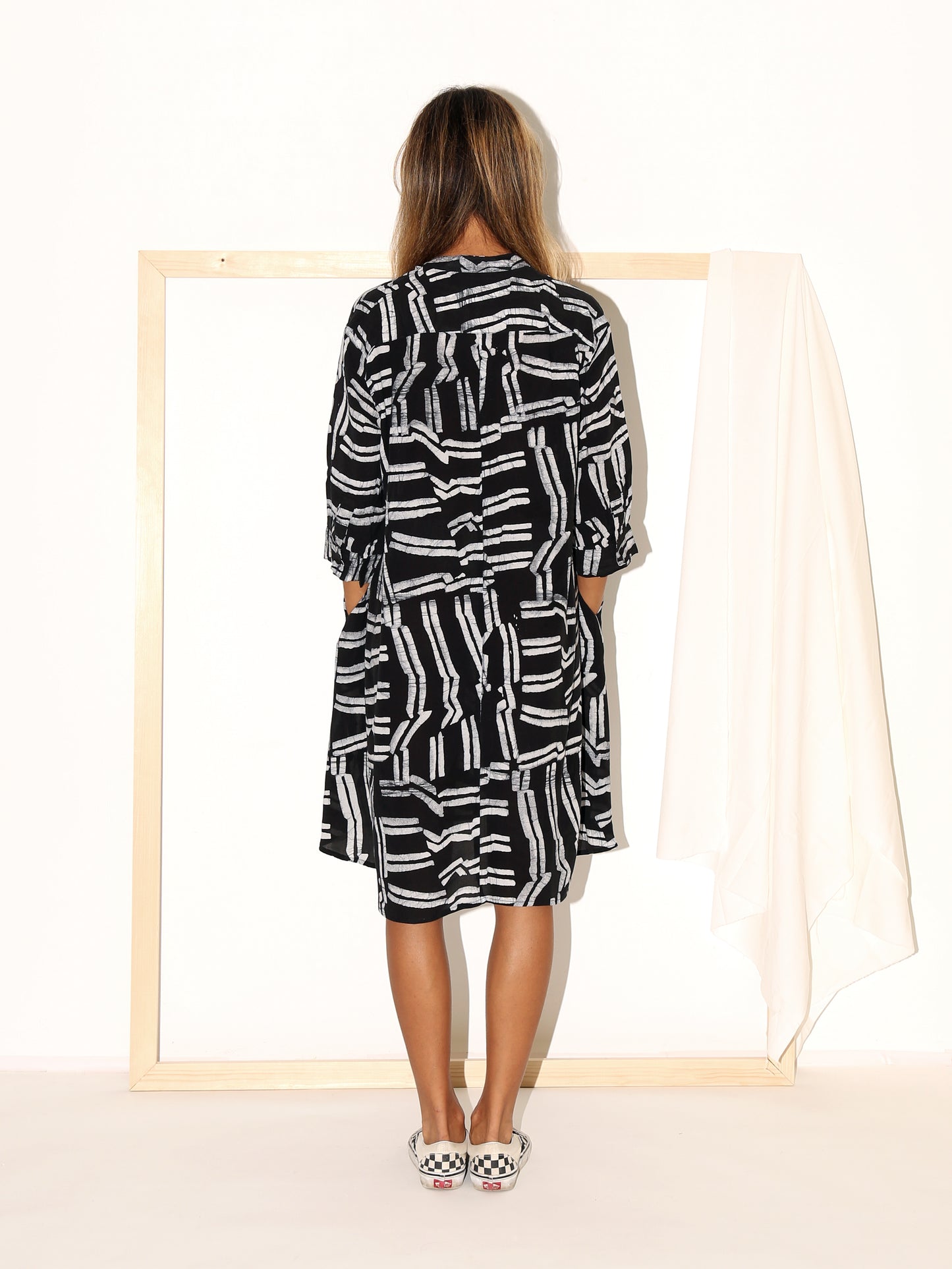 ZOLA Dress / Black Directions