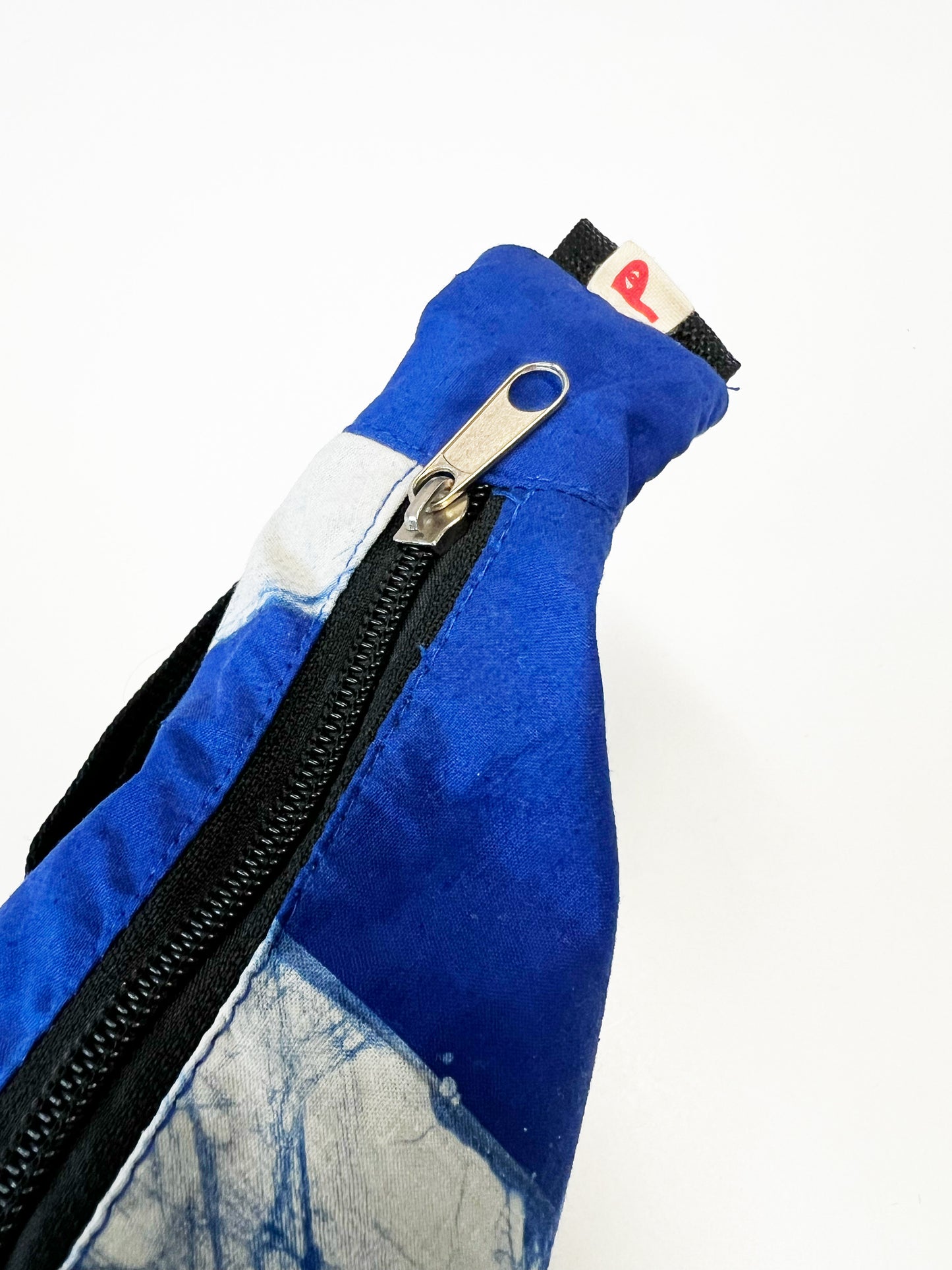 LYLE Banana Waistbag/ Blue White Caro