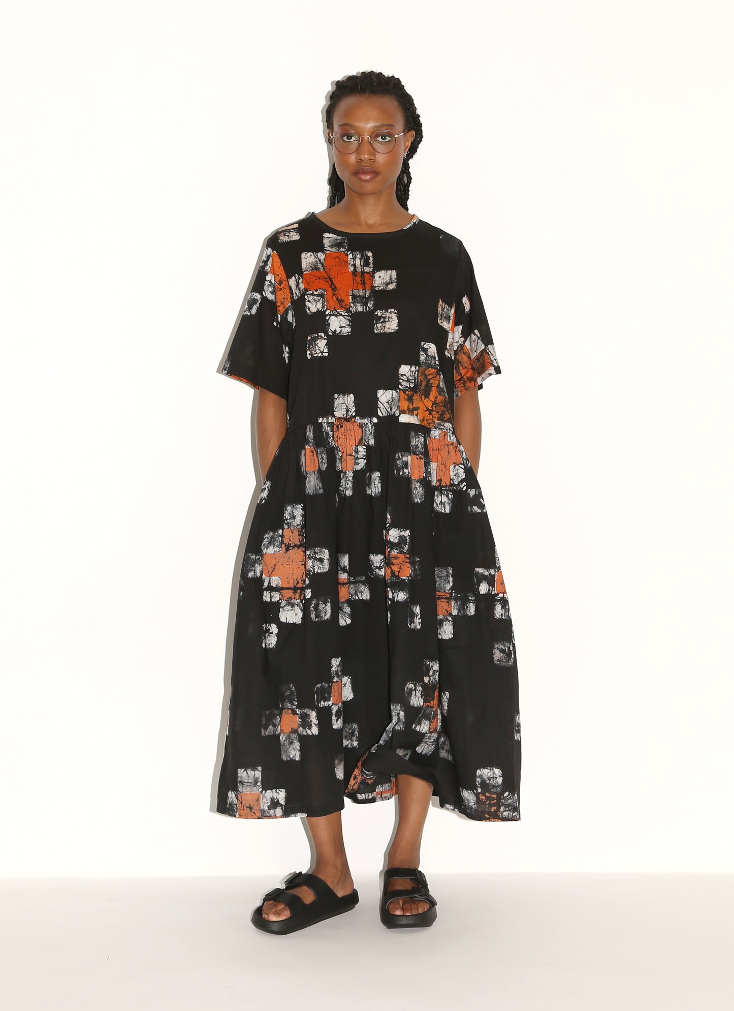 OYIBO Dress/ Black Quilt