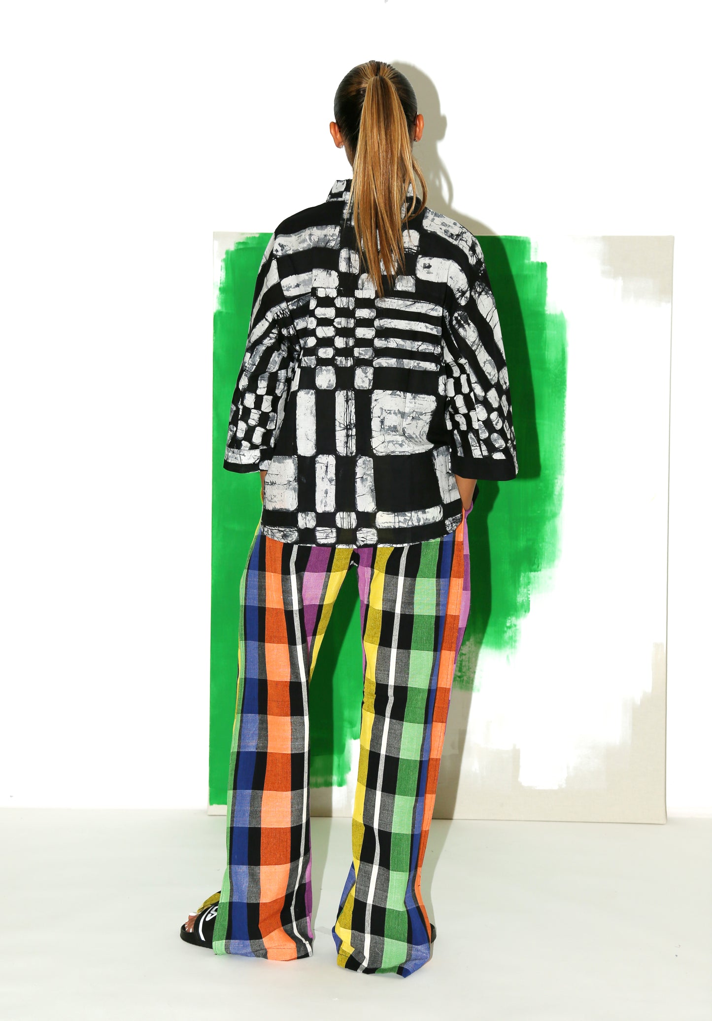 MAKEBA Shirt/ Black Spacecheck