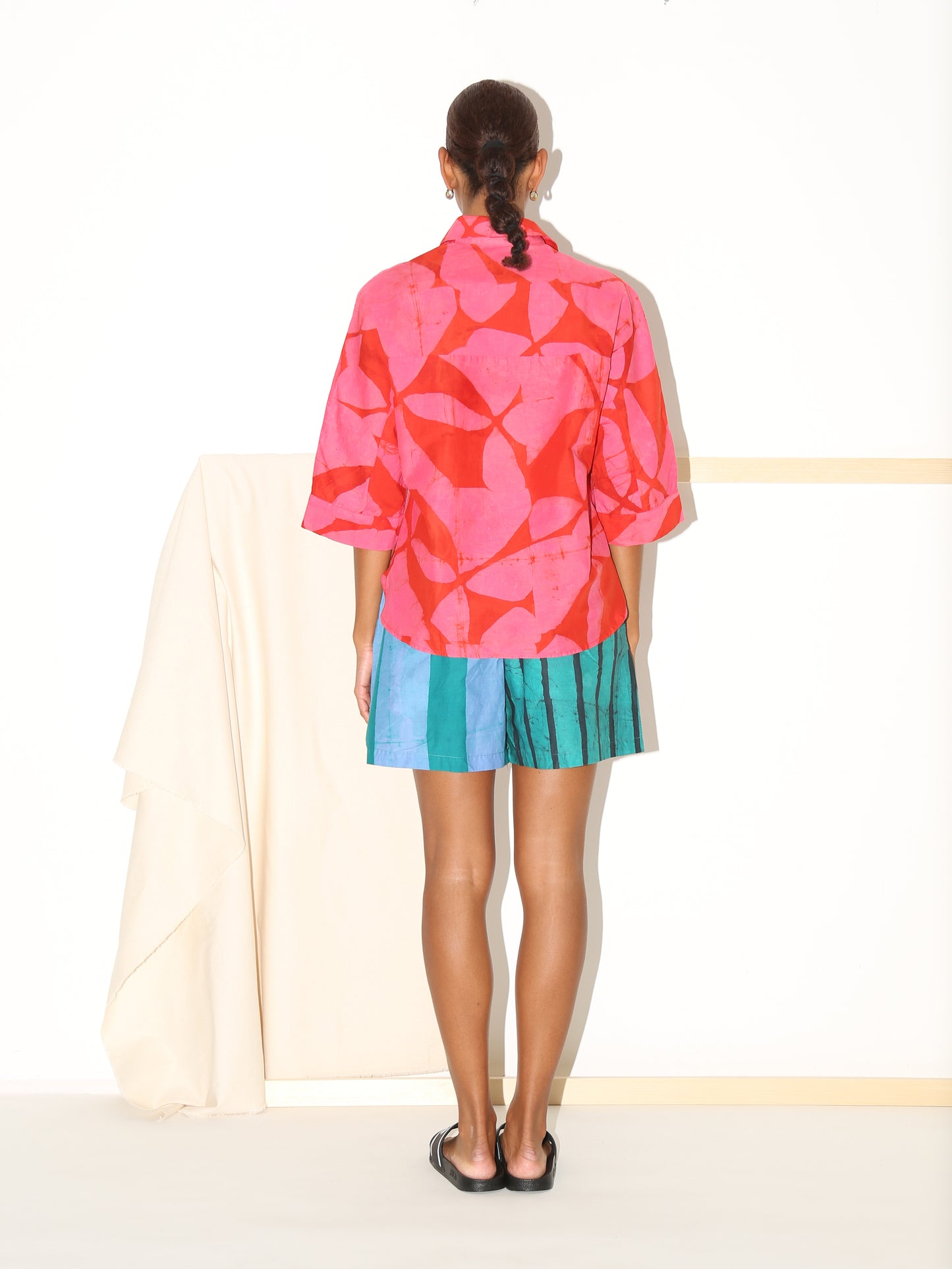 MAKEBA Shirt / Pink Plaza