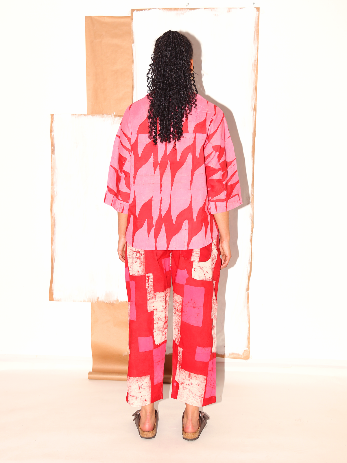 MAKEBA Shirt / Pink Flags