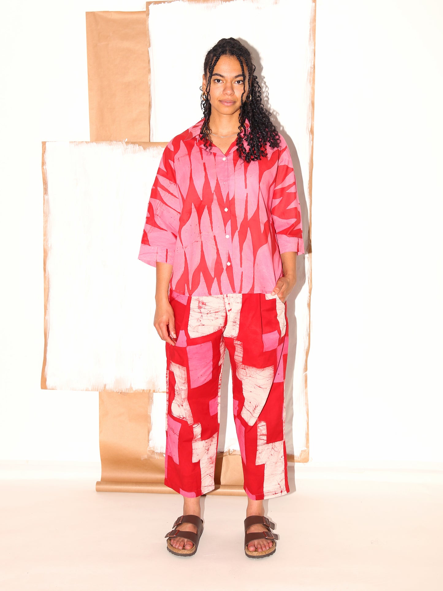 MAKEBA Shirt / Pink Flags
