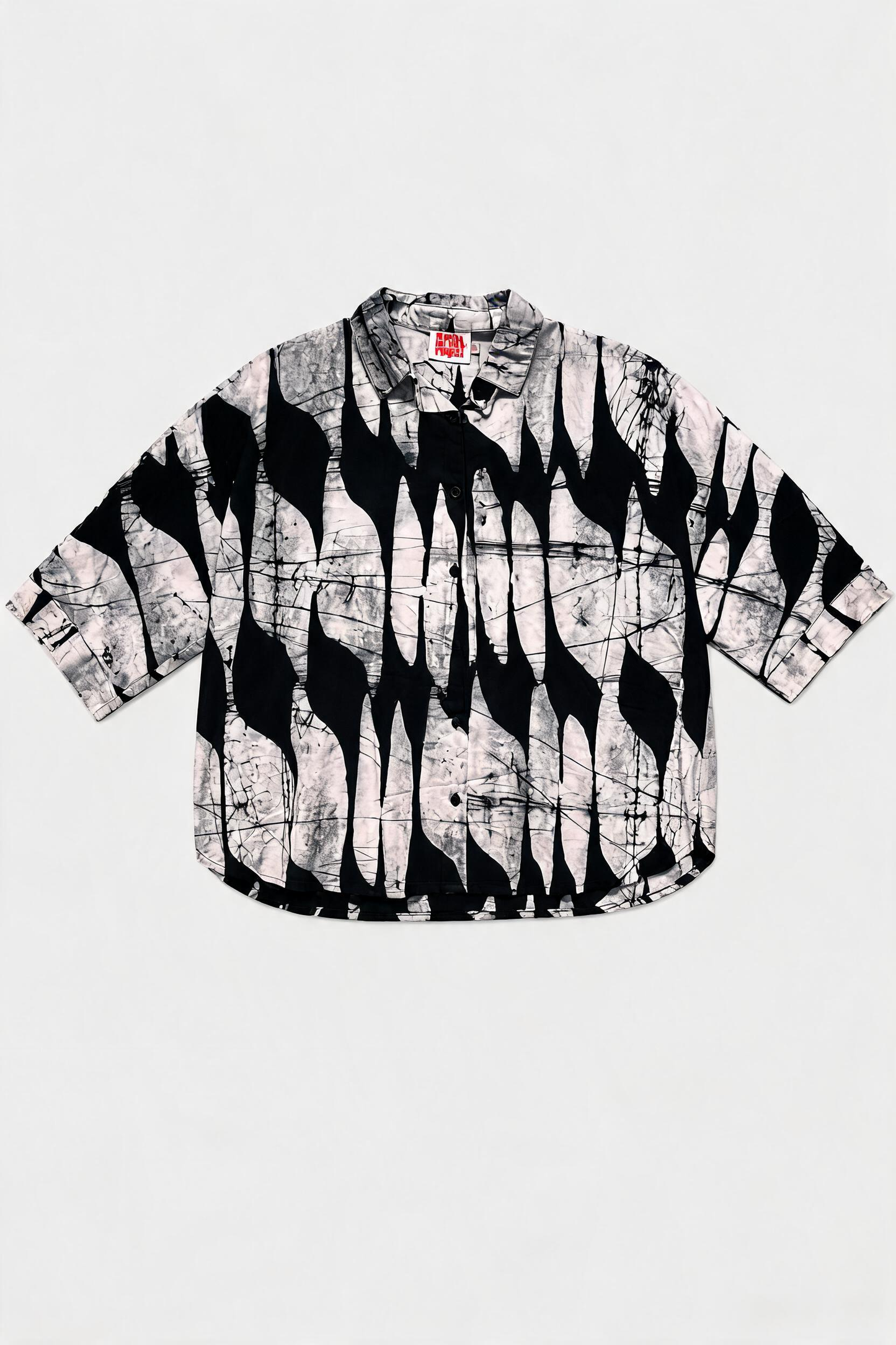 MAKEBA Shirt / Black Flags